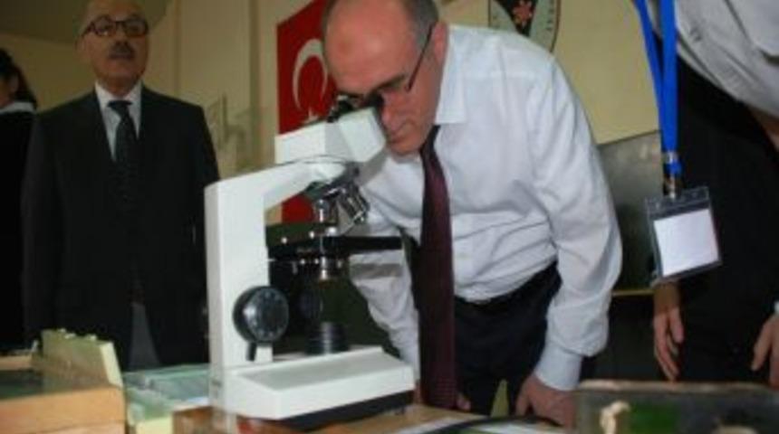 Gen&ccedil; Dahiler Buluşlarını Sergiledi