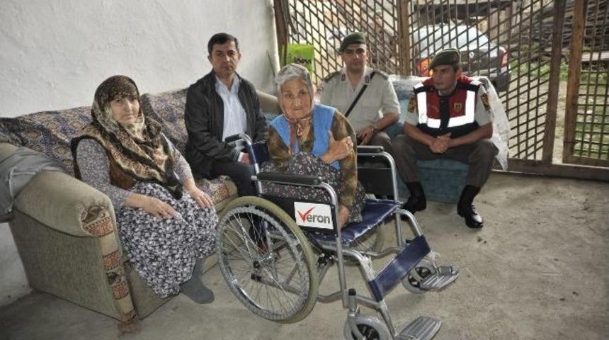 50 Senedir G&ouml;r&uuml;mcesini Sırtında Taşıyor