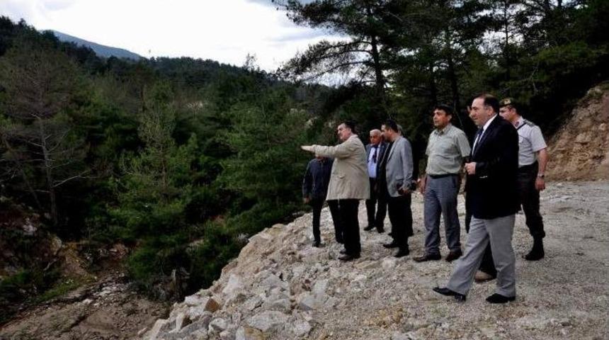 Vali Kerem Al &Ccedil;ine&rsquo;de G&ouml;let Yerlerinde İncelemelerinde Bulundu