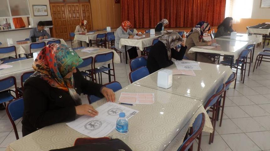 Kırıkkale'de &Ouml;ğrenci Velileri Sonsuz Nur'dan Sınav Oldu