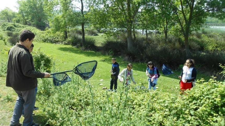 &Ccedil;ocuk &Uuml;niversitesi &Ouml;ğrencileri Saha Araştırmasına &Ccedil;ıktı