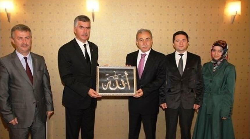 Gen&ccedil;lik Haftası Kutlamaları Başladı