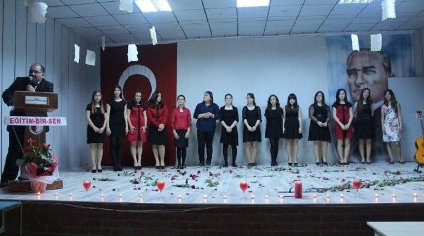 Kız Teknik Ve Kız Meslek Lisesi'nden Şiir Dinletisi