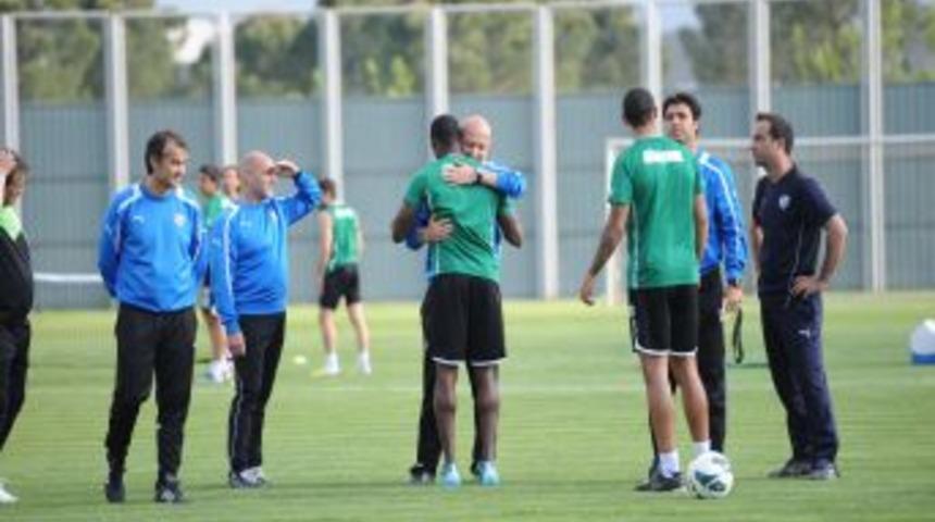 Bursaspor'da Edu Ve Ferdinand Takımla Vedalaştı