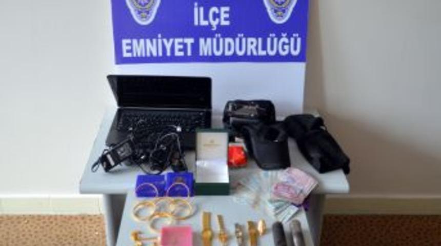 İzmir&rsquo;in Il&ccedil;elerine Dadanan Hırsızlık Şebekesi &Ccedil;&ouml;kertildi