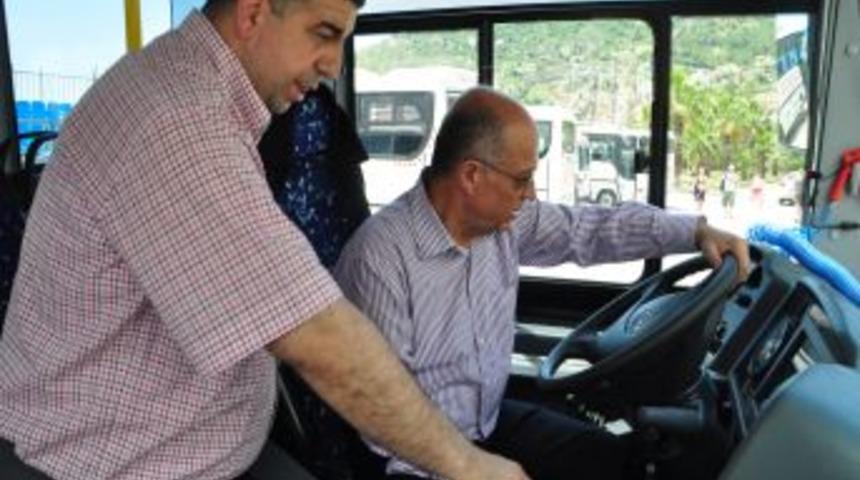 Alanya'da 10 Yılını Dolduran Halk Otob&uuml;sleri Yenilenecek