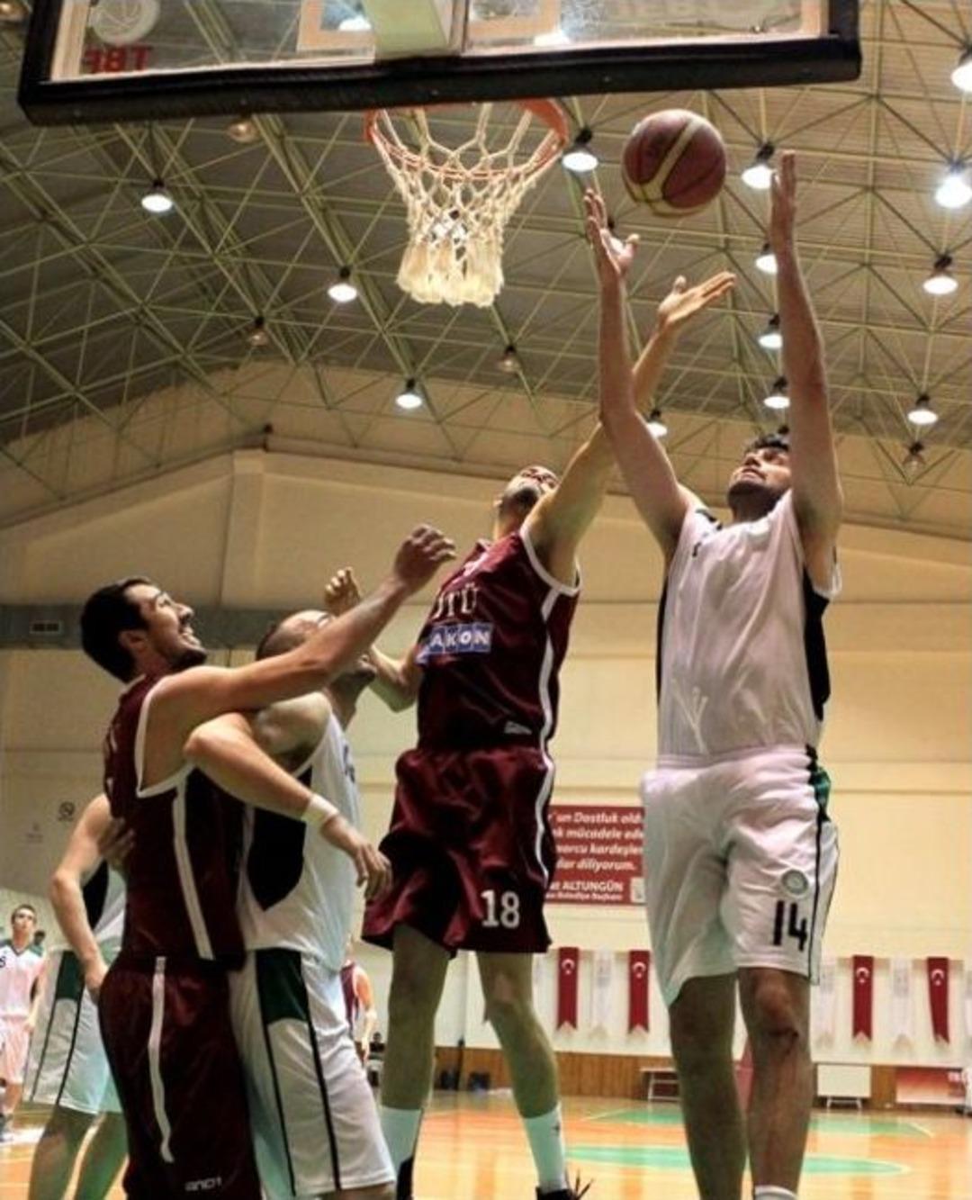 T&uuml;rkiye İkinci Basketbol Ligi&rsquo;ne Y&uuml;kselme Ma&ccedil;ları Kuşadası&rsquo;nda Başladı