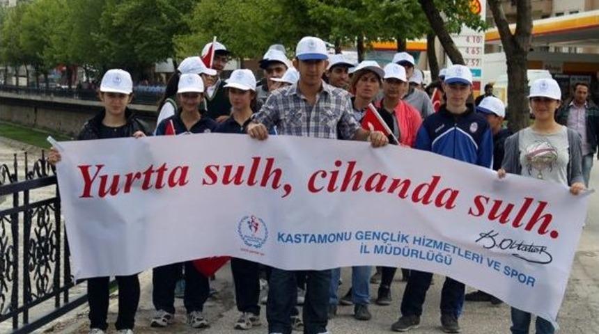 Gen&ccedil;lik Haftası Gen&ccedil;lik Y&uuml;r&uuml;y&uuml;ş&uuml; İle Başladı