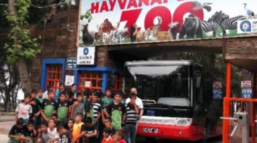 Yeşildereli &Ouml;ğrenciler Hayvanat Bah&ccedil;esi&rsquo;nde