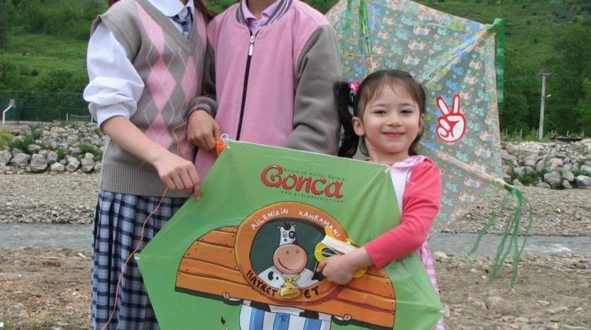 Ufuk Okuma Salonu 6. Geleneksel U&ccedil;urtma Şenliği D&uuml;zenledi