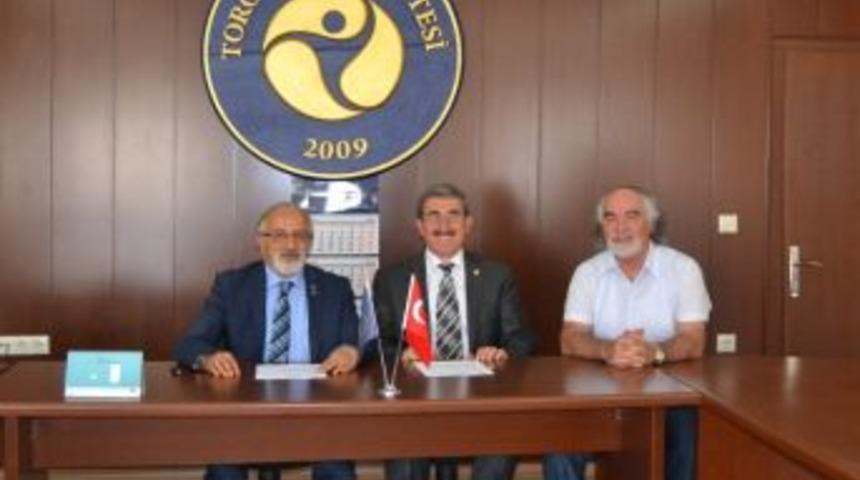 Sosyal Hizmetlerle &Uuml;niversite Arasında 'iş Birliği Protokol&uuml;'