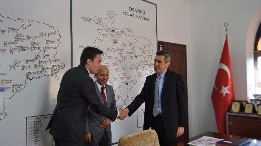 Demirci Sgk M&uuml;d&uuml;r&uuml; G&uuml;neş, Kaymakam Sezgin&rsquo;i Ziyaret Etti