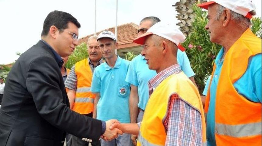 Tütüncü, Park Ve Bahçeler Müdürlüğü Çalışanları İle Bir Araya Geldi