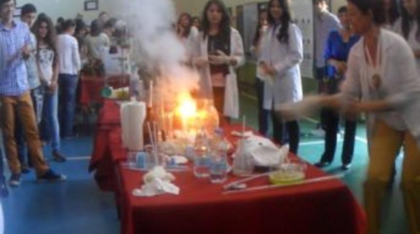 Aydın Fen Lisesi 'Bilim Fuarı' ile g&ouml;z doldurdu