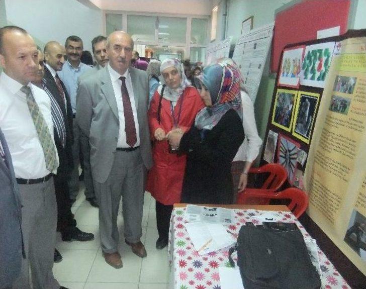 Öğrencilerden Bilim Fuarı G4