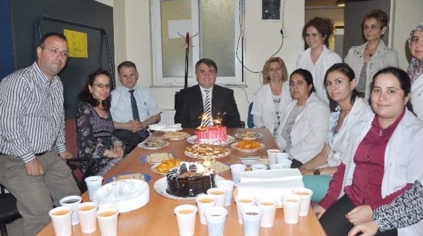 Halk Sağlığı M&uuml;d&uuml;r&uuml; Tay'dan Hemşirelere Kutlama