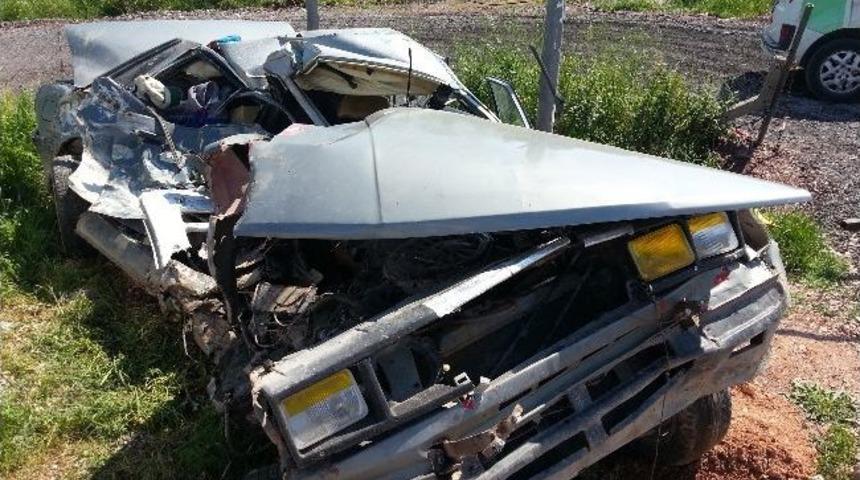 Kartepe'de Trafik Kazası: 1 &Ouml;l&uuml;