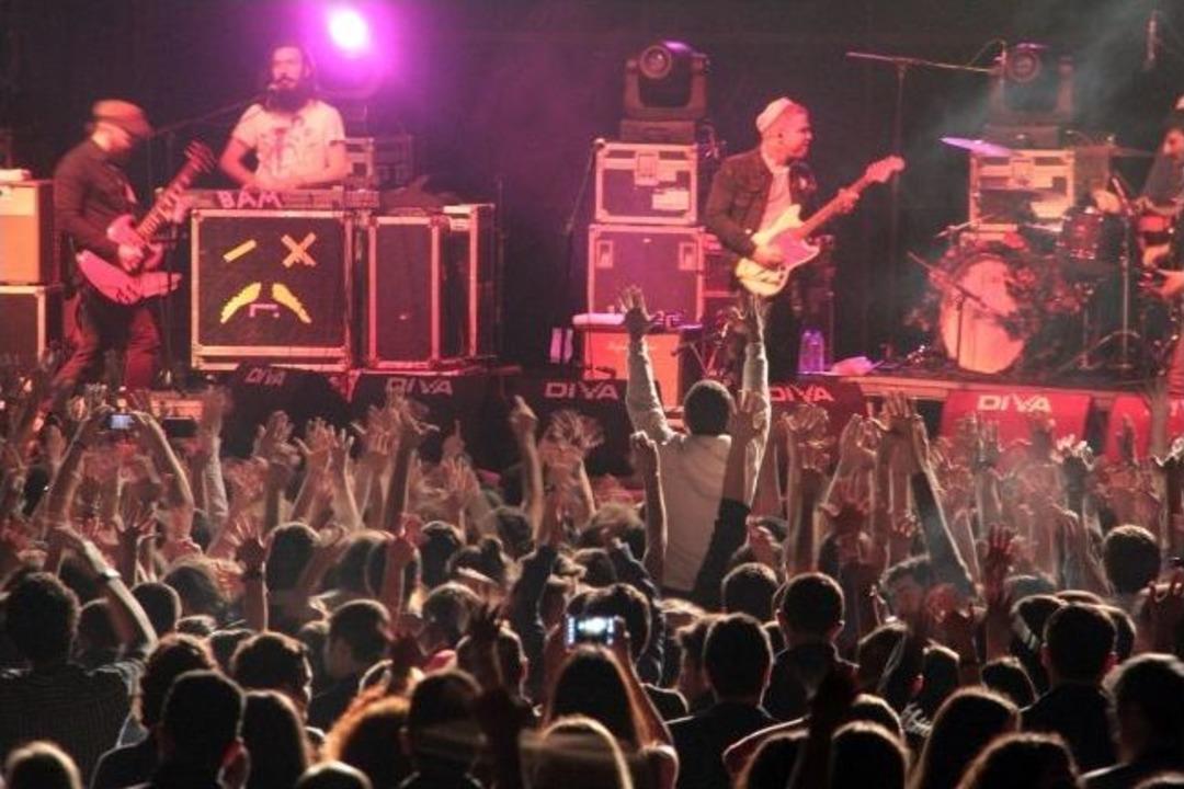 İyte 15. Bahar Şenlikleri Konserlerle Başladı