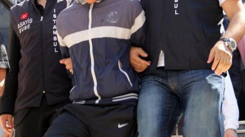 &Uuml;&ccedil; &Ccedil;ocuk Annesi Kadının Katili Komşu &Ccedil;ocukları &Ccedil;ıktı