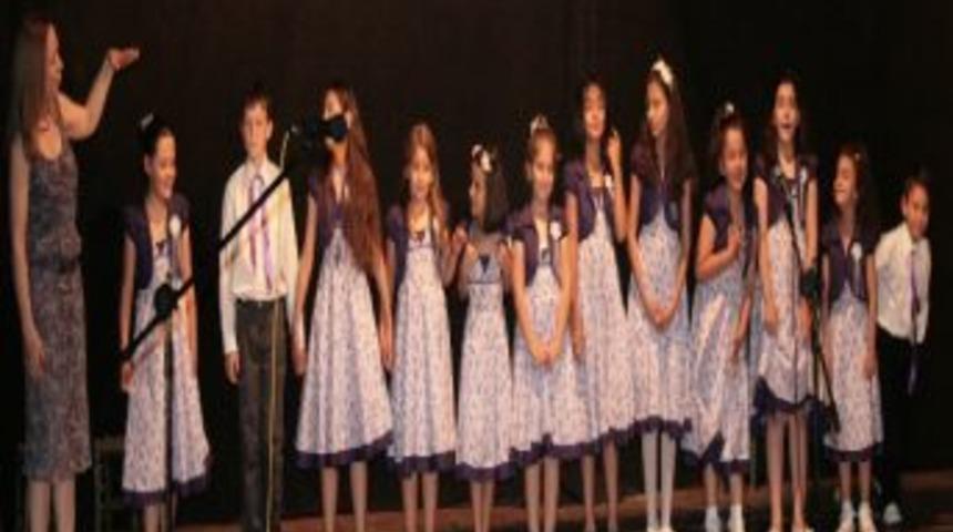 Sel&ccedil;uk'ta Yaratıcı Drama &Ccedil;alışmaları Başlıyor