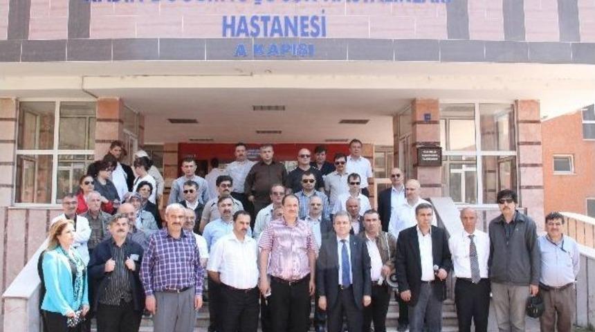 Sağlık &Ccedil;alışanları Y&ouml;neticilerden Şikayet&ccedil;i
