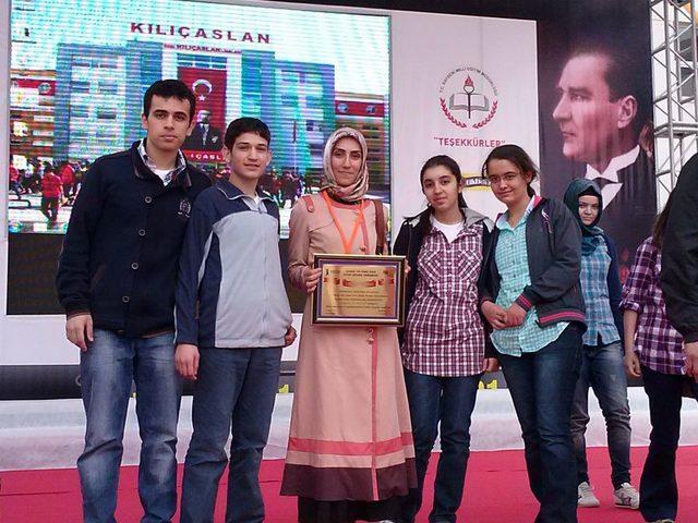 Özel Nureddin Zengi Lisesi, Kitap Okumada Türkiye Üçüncüsü Oldu