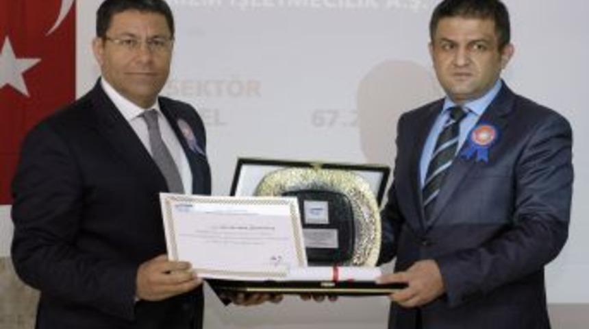 SGK, En Y&uuml;ksek Pirim &Ouml;deyen Ve Borcu Olmayan Işverenleri &Ouml;d&uuml;llendirdi