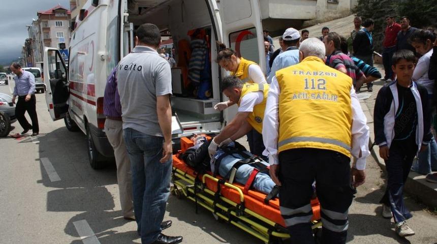 Otomobille Motosiklet &Ccedil;arpıştı: 1 Yaralı