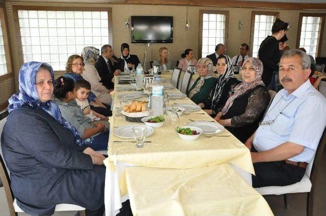 Koruyucu Aileler Yemekte Buluştu 2