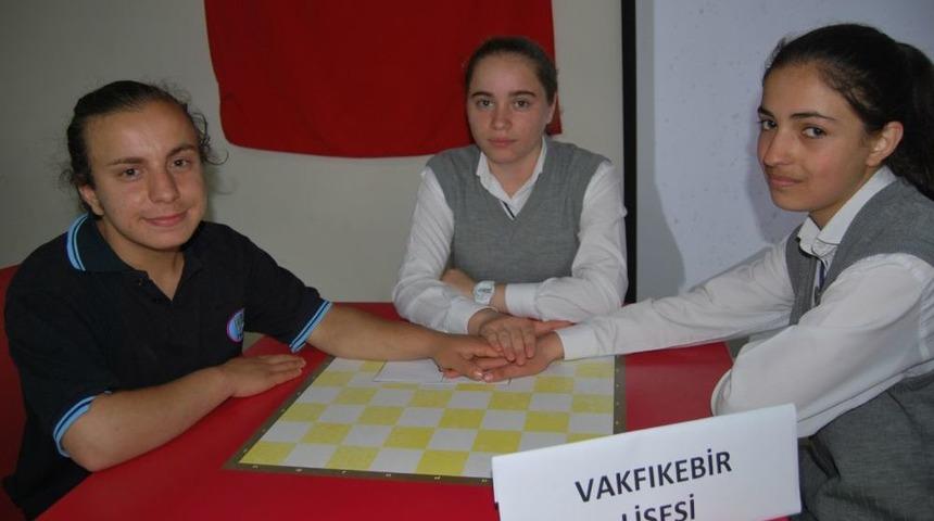 Vakfıkebir&rsquo;de 'Bir Bilen Olmak İ&ccedil;in Ben De Okuyorum' Yarışması Yapıldı