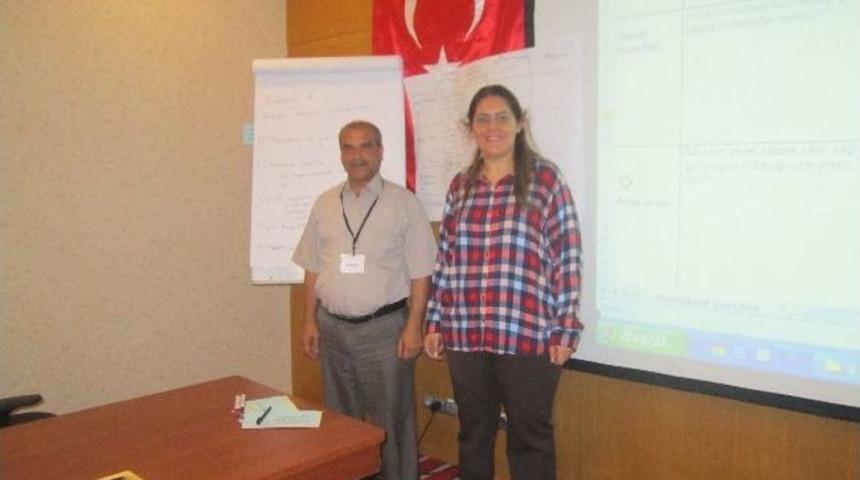 Turan Şallı Ankara&rsquo;da Roman Dernek Temsilcilerine Y&ouml;nelik D&uuml;zenlenen Eğitime Katıldı