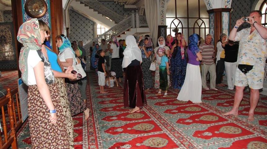 Anket Sonucu: Ruslar İslam Dinine Karşı &Ouml;n Yargılı Değil