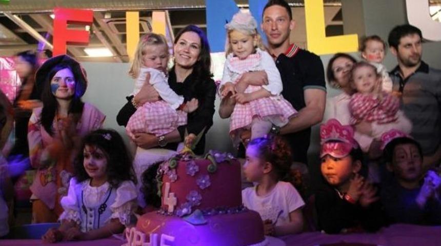 Holosko&rsquo;nun Mutlu G&uuml;n&uuml;