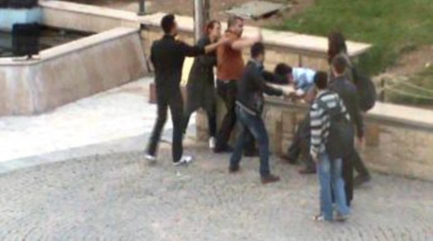 Haber B&uuml;lteninde Yayımlanan Kavganın Tarafları Bulundu