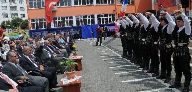 Trabzon’da Öğrencilerden Bilim Fuarı