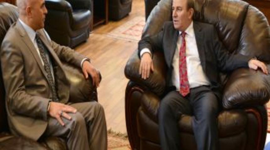 Vali &Ouml;zt&uuml;rk&rsquo;ten Korkut&rsquo;a Veda Ziyareti