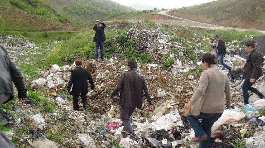 Akil İnsanlar Ceset &Ccedil;ıkan Alanda İncelemeler Yaptı