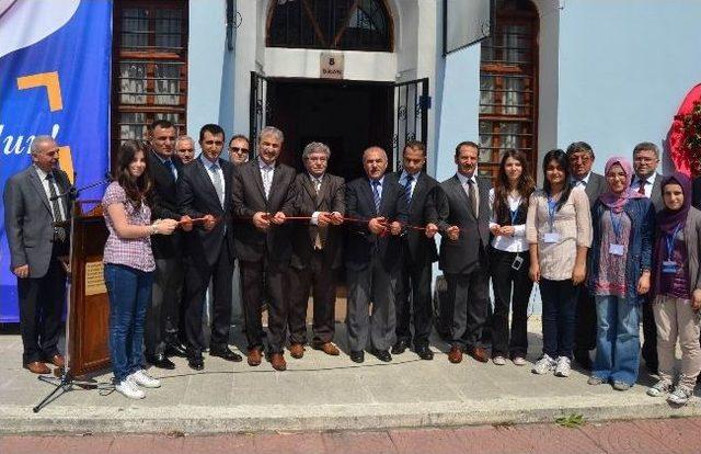 T&uuml;bitak Bilim Fuarı A&ccedil;ıldı 3