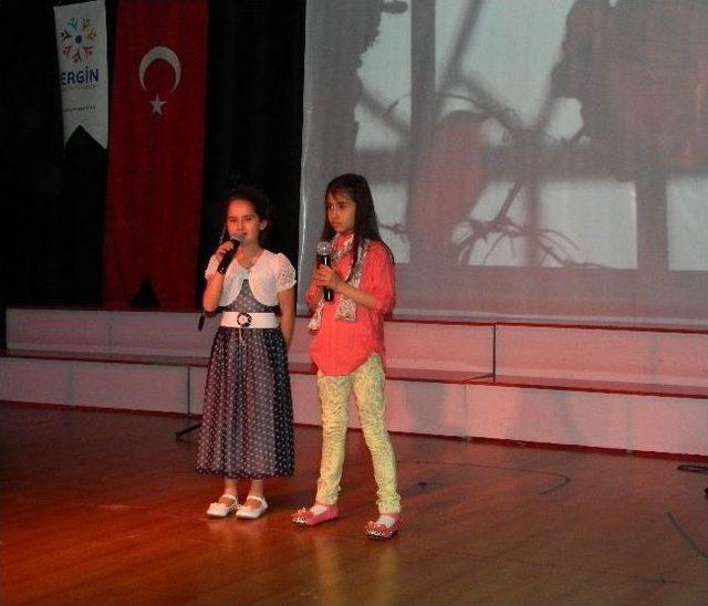 Yozgat &Ouml;zel Ergin Koleji &Ouml;ğrencilerinden Şiir Dinletisi 1