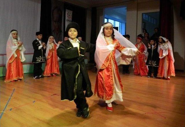 Yozgat &Ouml;zel Ergin Koleji &Ouml;ğrencilerinden Şiir Dinletisi 2