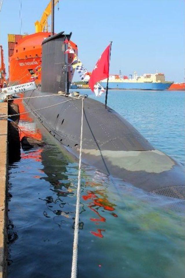 &Ouml;ğrenciler Limanı Gezdi, Savaş Gemilerini Ziyaret Etti 1