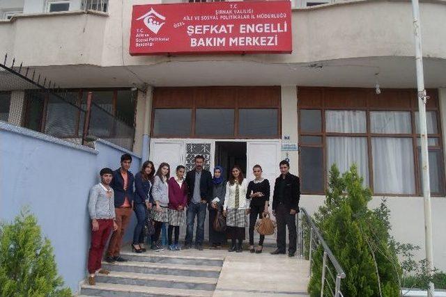 &Ouml;ğrenciler Engellileri Ziyaret Etti 2