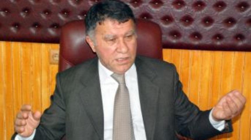 Belediye Başkanı, Mesaiye &Ccedil;alışanlardan Iki Saat &Ouml;nce Başlıyor