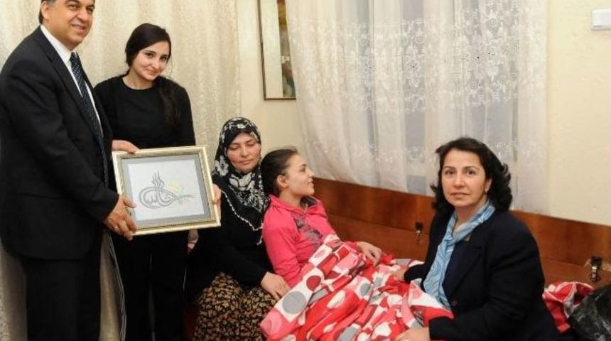 Başkan Fadıloğlu Bir Aileyi Daha Sevindirdi