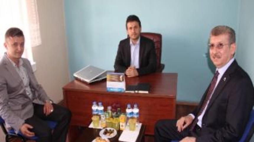 Vali Savur&rsquo;dan Ger&ccedil;ek Gazeteciler Derneği'ne Ziyaret