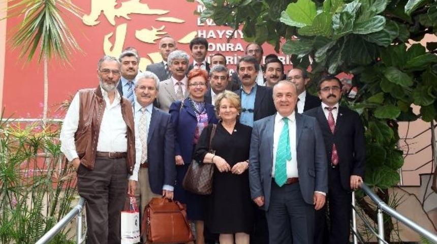 Akil İnsanlar G&uuml;neydoğu Anadolu Grubu Heyeti Gaziantep &Uuml;niversitesi&rsquo;nde