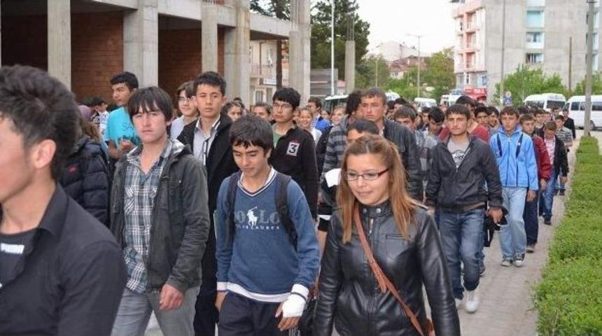 Şuhut'ta Gen&ccedil;lik Y&uuml;r&uuml;y&uuml;ş&uuml;