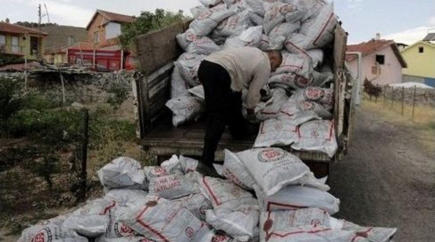 Afyonkarahisar&rsquo;da Sydv&rsquo;nin Ayni Ve Nakdi Yardımları S&uuml;r&uuml;yor