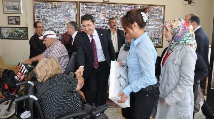 Mhp, Sakatlar Derneği'ni Ziyaret Etti