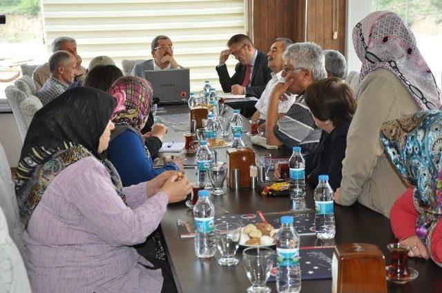 Başkan Vergili Üniversite Mahallesinde